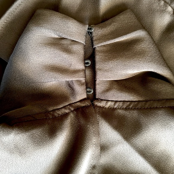 Never Worn — H&M Blouse - Picture 6 of 6